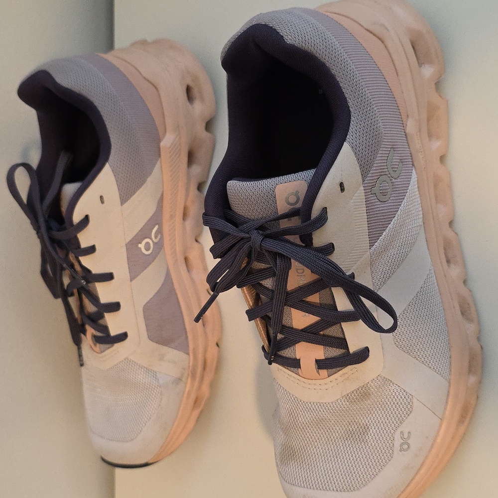 On Running Women's Sneakers - White and Pink - Picture 4 of 7
